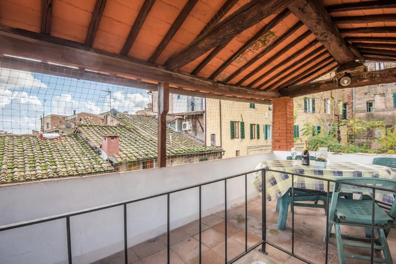 Il Campo Comfort Apt With Balcony Siena Appartement